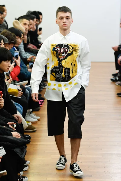 Look 25